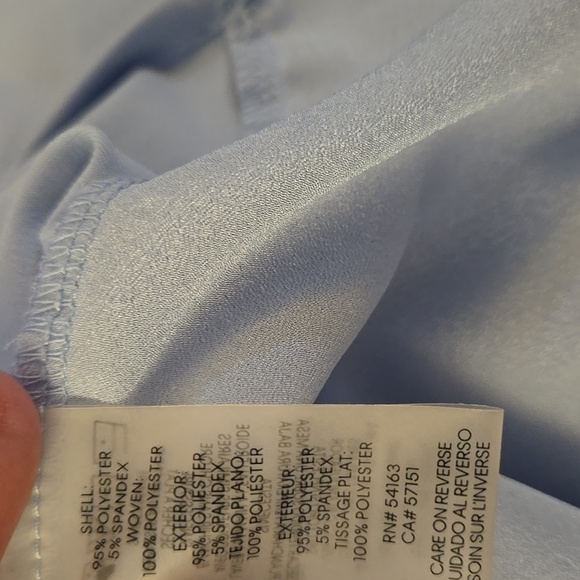 Calvin Klein Light Blue Top Puckered Short Sleeves Stretch Size Large Excellent - Picture 6 of 7